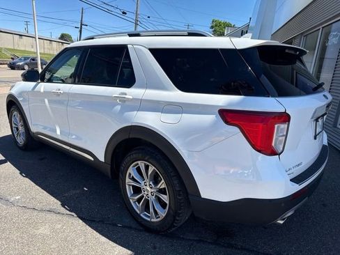Certified 2023 Ford Explorer Limited w/ Equipment Group 301A AWD/4WD image 8