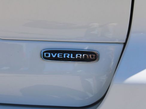 Used 2022 Jeep Grand Cherokee L Overland AWD/4WD image 19