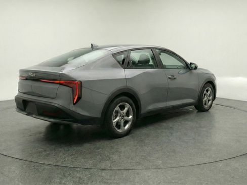 Used 2025 Kia K4 FWD image 9