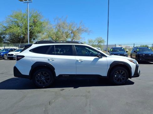 Used 2025 Subaru Outback Onyx Edition w/ Popular Package #2 AWD/4WD image 9