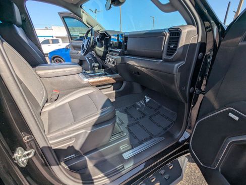 Used 2023 Chevrolet Silverado 1500 RST AWD/4WD image 27