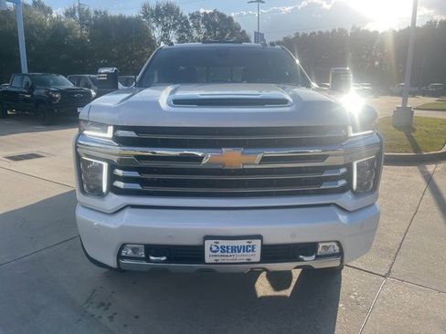 Used 2021 Chevrolet Silverado 2500 High Country w/ Technology Package image 10