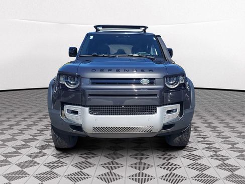 Used 2023 Land Rover Defender 110 SE image 2