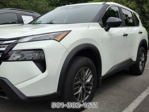 Used 2026 Nissan Rogue S FWD image 28