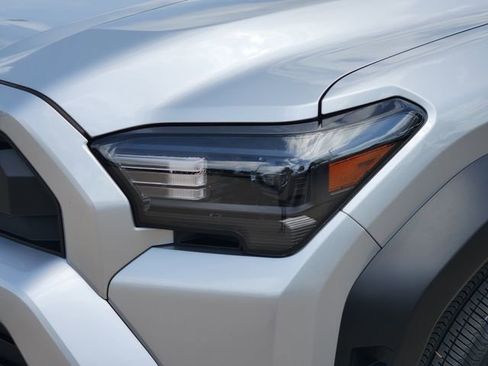 Used 2025 Toyota 4Runner SR5 image 6