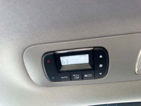 Used 2024 Honda Odyssey Elite image 17