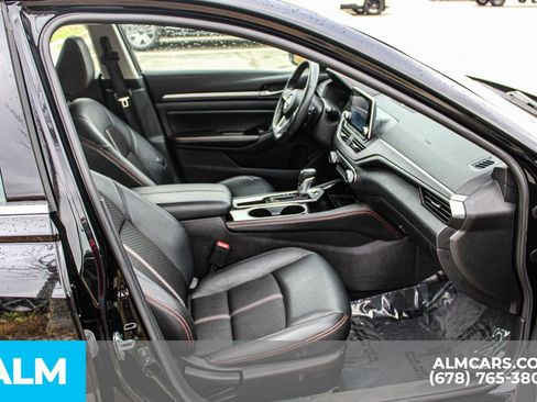 Used 2025 Nissan Altima 2.5 SR image 18