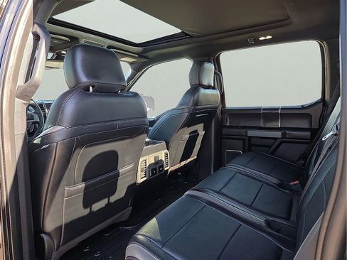 Used 2018 Ford F150 Raptor w/ Equipment Group 802A Luxury image 11