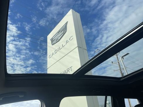 Certified 2023 Cadillac XT6 Sport w/ Technology Package image 45