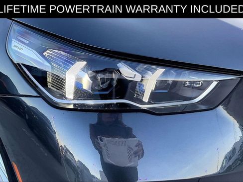 Used 2025 BMW 530i xDrive image 40