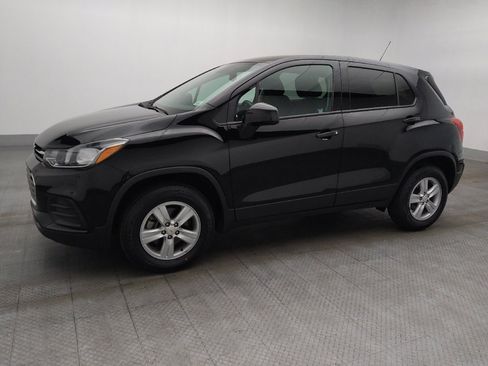 Used 2021 Chevrolet Trax LS w/ Tint and Cruise Package AWD/4WD image 2