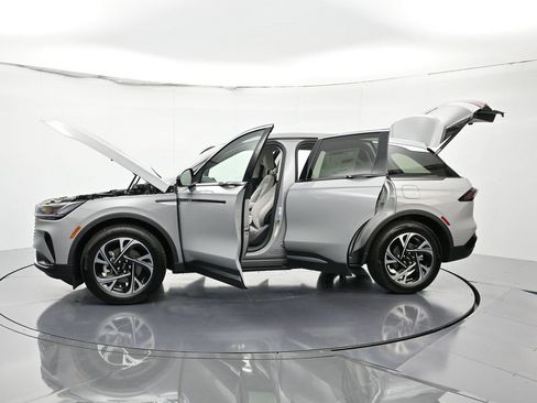 New 2026 Lincoln Nautilus Premier w/ Equipment Group 102A image 59