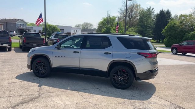 Used 2023 Chevrolet Traverse Premier w/ Redline Edition FWD image 7
