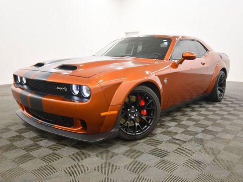 Used 2023 Dodge Challenger SRT Hellcat RWD image 2