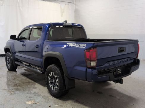 Used 2023 Toyota Tacoma TRD Off-Road w/ TRD Premium Off Road Package image 12