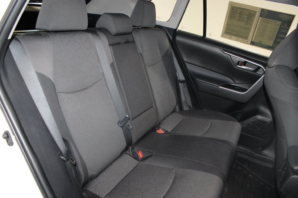 Used 2023 Toyota RAV4 XLE FWD image 26