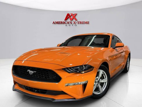 Used 2020 Ford Mustang Coupe RWD image 1