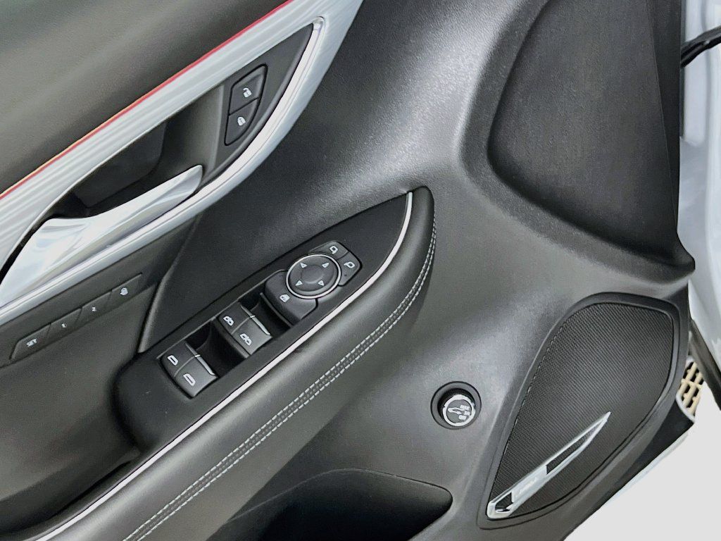 Certified 2026 Buick Envision Avenir AWD/4WD image 17