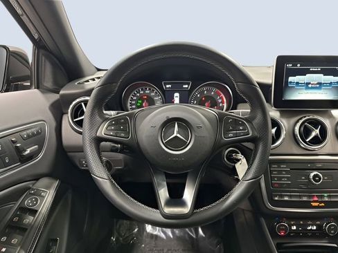 Used 2017 Mercedes-Benz GLA 250 4MATIC image 17
