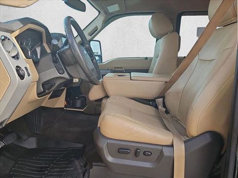 Used 2015 Ford F250 Lariat image 15