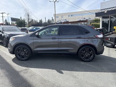 Used 2018 Ford Edge SEL w/ SEL Appearance Package AWD/4WD image 3