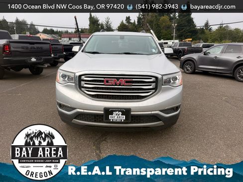 Used 2018 GMC Acadia SLT AWD/4WD image 2