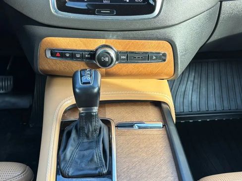 Used 2017 Volvo XC90 T6 Inscription w/ Vision Package AWD/4WD image 23