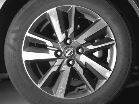 Used 2025 Nissan Versa SV FWD image 13