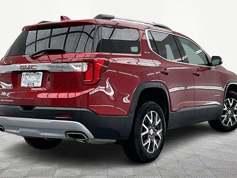 Used 2023 GMC Acadia SLE w/ Driver Convenience Package image 2