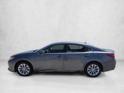 Used 2013 Lexus ES 300h w/ Premium Pkg FWD image 8