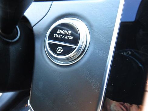 Used 2025 Mercedes-Benz E 350 4MATIC Sedan image 18