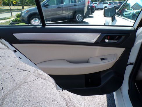 Used 2016 Subaru Legacy 2.5i Premium AWD/4WD image 16
