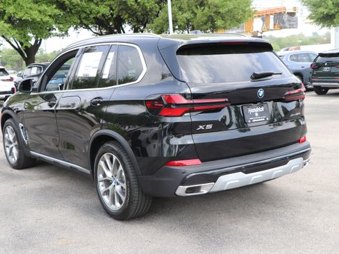 Certified 2025 BMW X5 xDrive50e w/ Parking Assistance Package AWD/4WD image 13