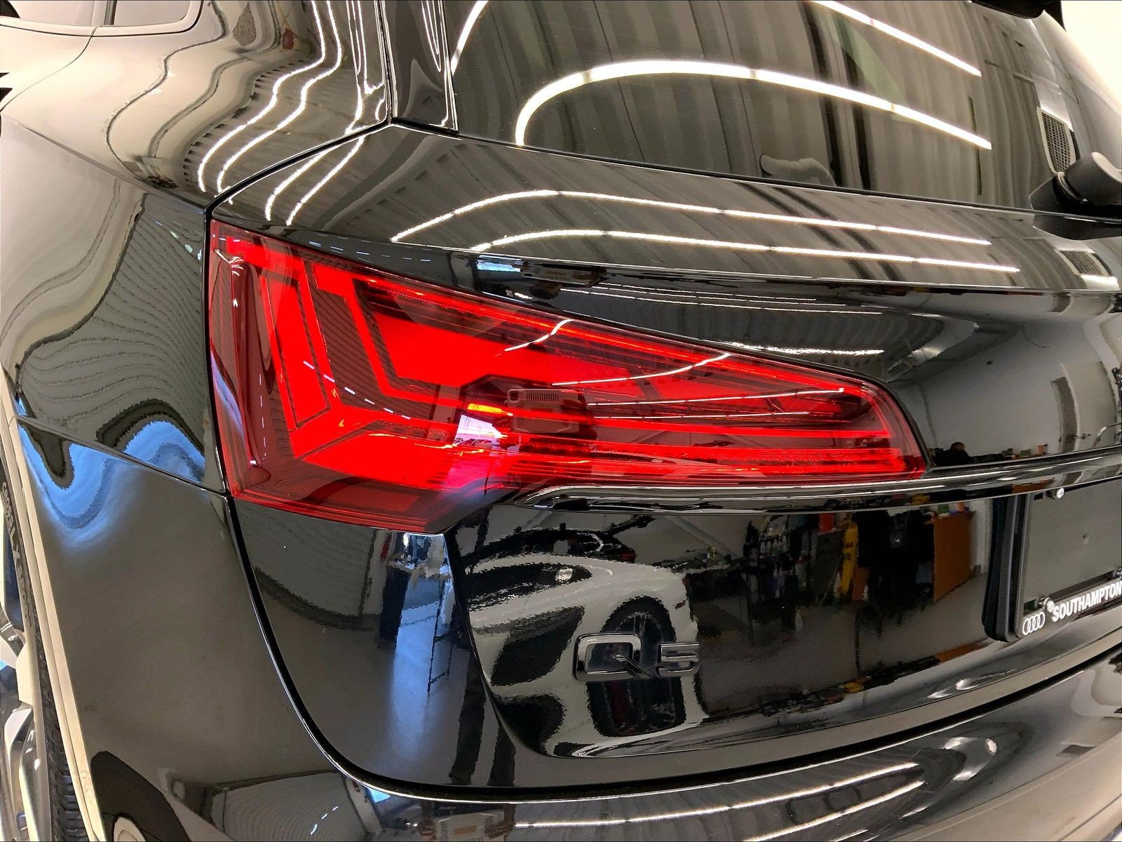 Certified 2023 Audi Q5 2.0T Premium Plus w/ Premium Plus Package AWD/4WD image 28