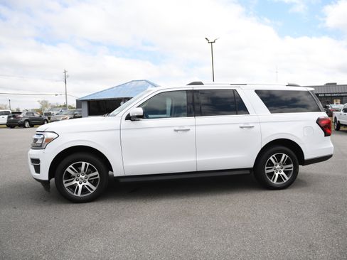 Used 2024 Ford Expedition Max Limited image 9