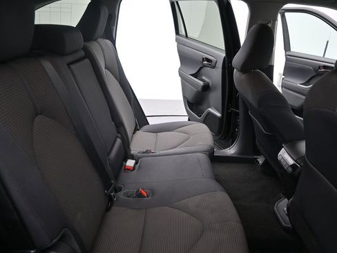 Used 2023 Toyota Highlander L FWD image 13