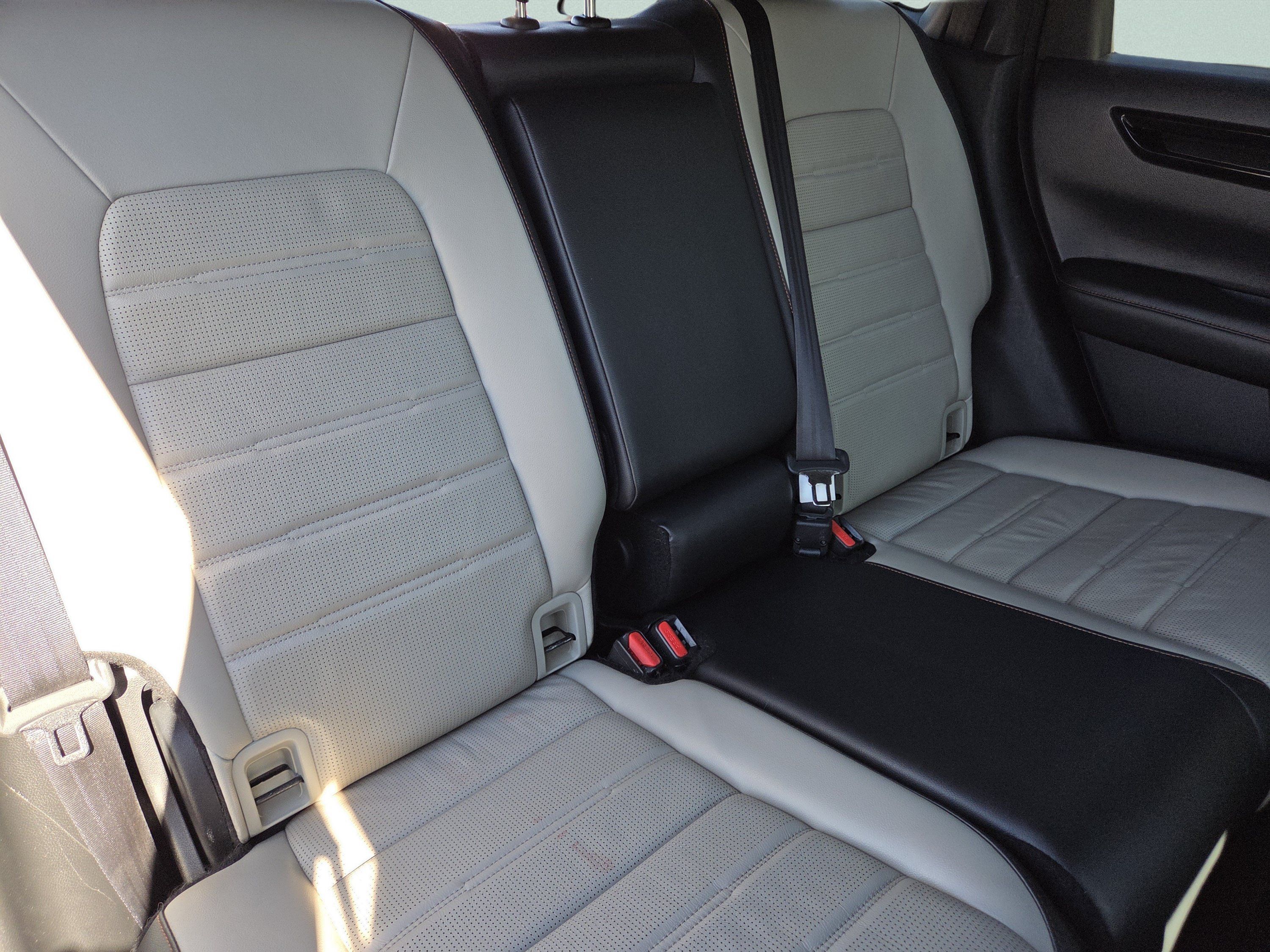 Used 2025 Honda CR-V Sport Touring image 5