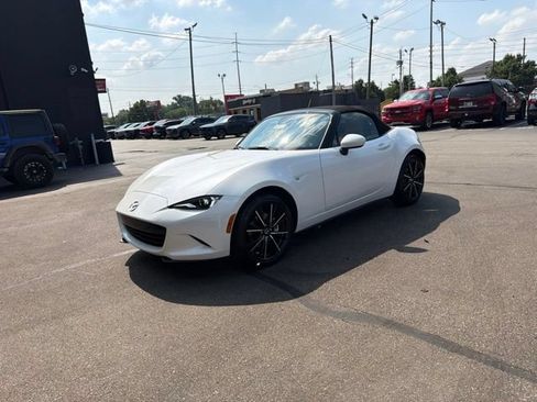 New 2026 MAZDA MX-5 Miata Grand Touring w/ Weather Package RWD image 23