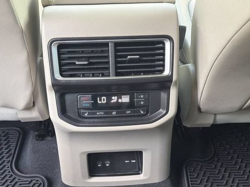 Used 2026 Volkswagen Atlas SEL Premium R-Line AWD/4WD image 14