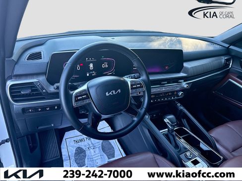 Certified 2024 Kia Telluride EX w/ EX Captain's Chair Package image 28