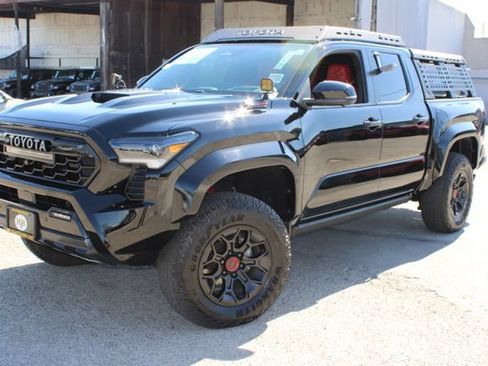Used 2024 Toyota Tacoma TRD Pro AWD/4WD image 22
