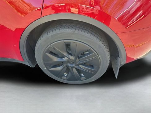 Used 2023 Tesla Model Y Long Range AWD/4WD image 16