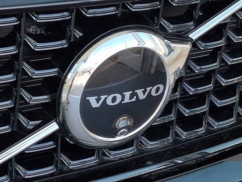 Used 2024 Volvo XC40 B5 Plus w/ Climate Package AWD/4WD image 33