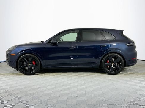 Used 2025 Porsche Cayenne GTS AWD/4WD image 8