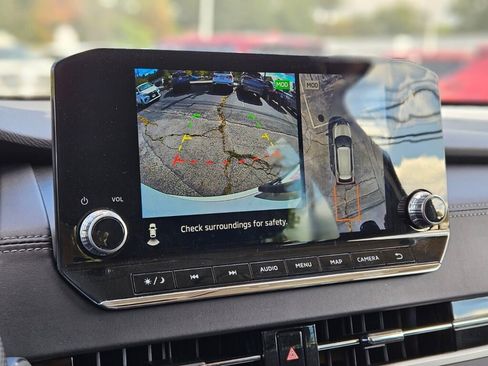 Used 2023 Mitsubishi Outlander SE image 20