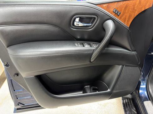 Used 2019 INFINITI QX80 Luxe w/ 22" Wheel Package image 14