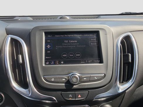 Used 2022 Chevrolet Equinox LT image 23