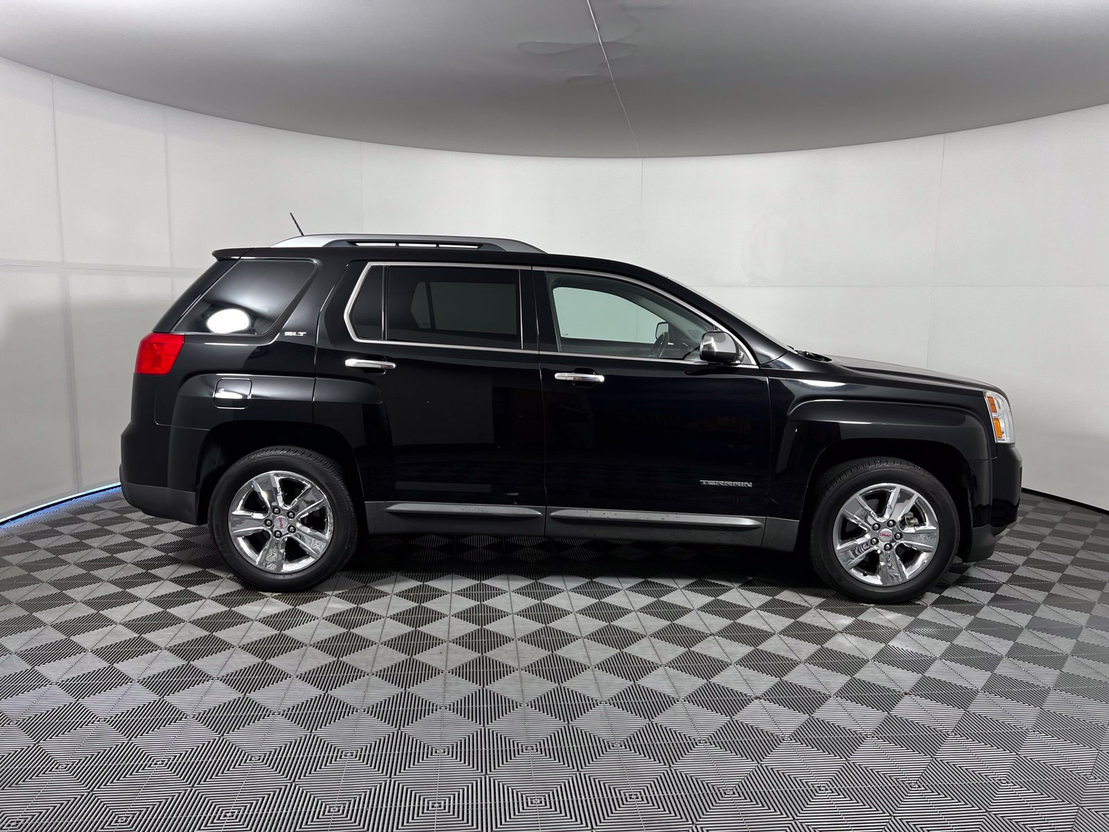 Used 2015 GMC Terrain SLT FWD image 4