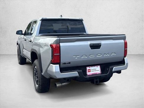 Certified 2025 Toyota Tacoma TRD Off-Road AWD/4WD image 7