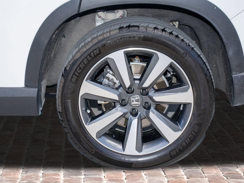 Certified 2023 Honda Pilot Touring image 44